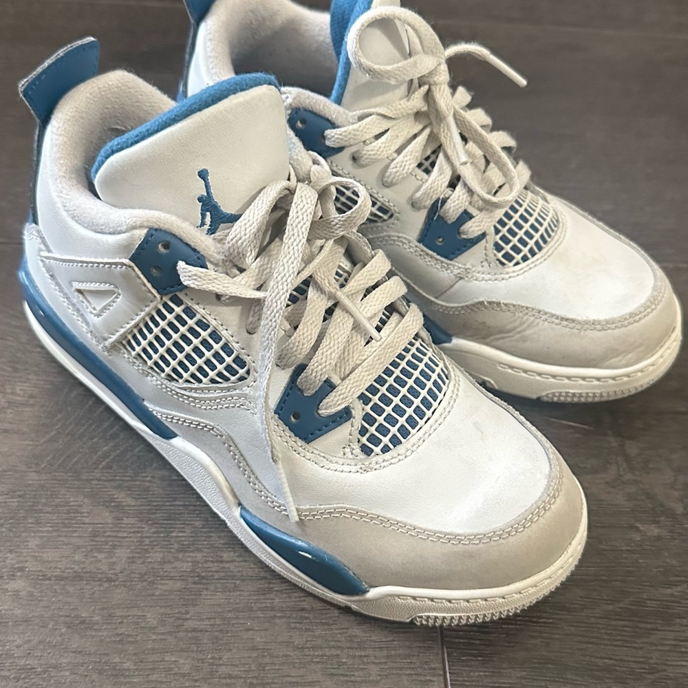 Kids Jordan Retro 4 White and Blue Sneakers